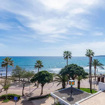 Frente Al Mar *